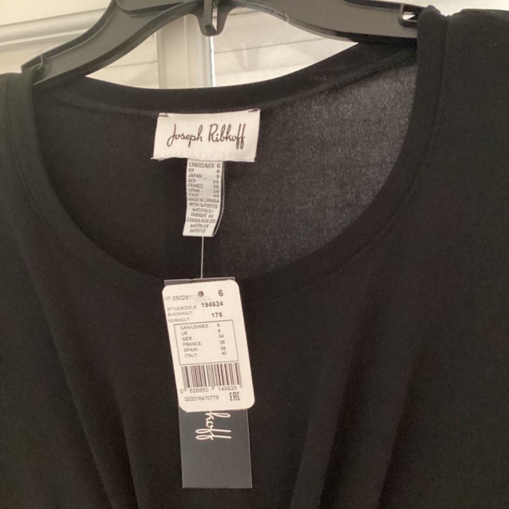 Dress - Picture 4 of 4